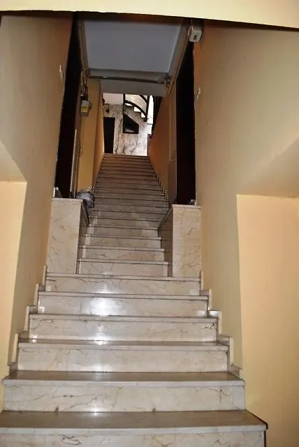 Red House Apartment Istanbul