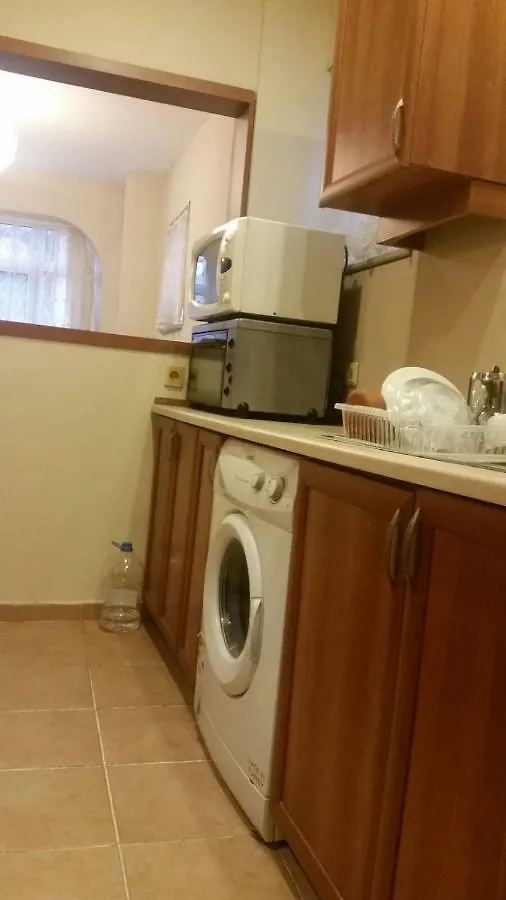 Red House Apartment Istanbul